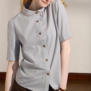 checked collar blouse