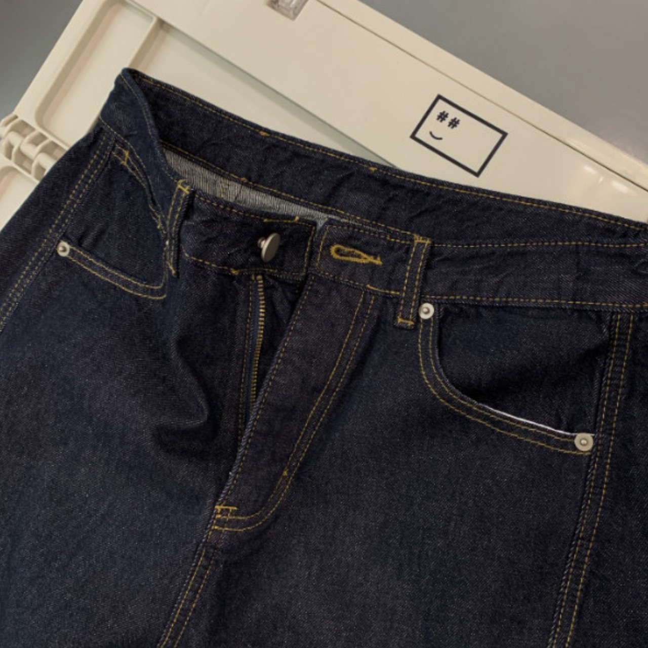 Curved Denim Jeans  T4459