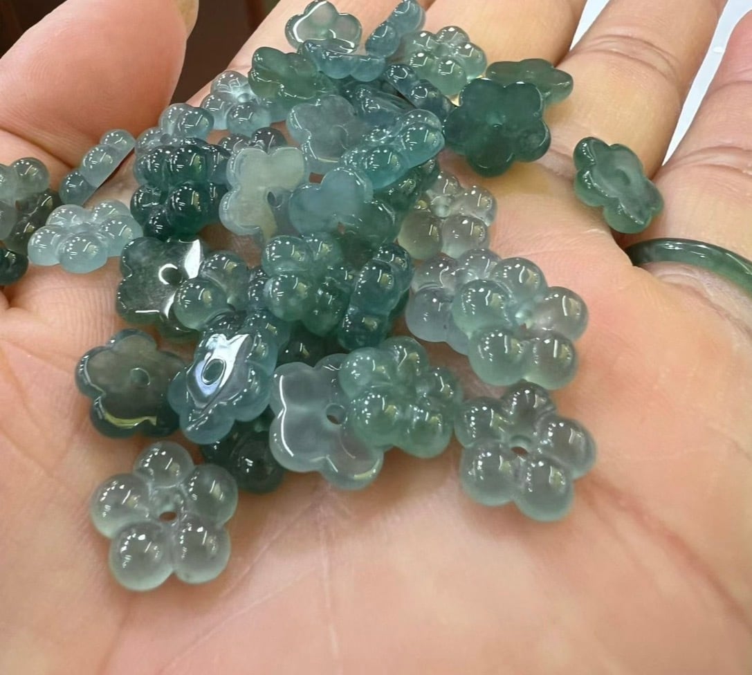 翡翠 グアテマラ産 8粒 1セット Aランク 天然 |K0073