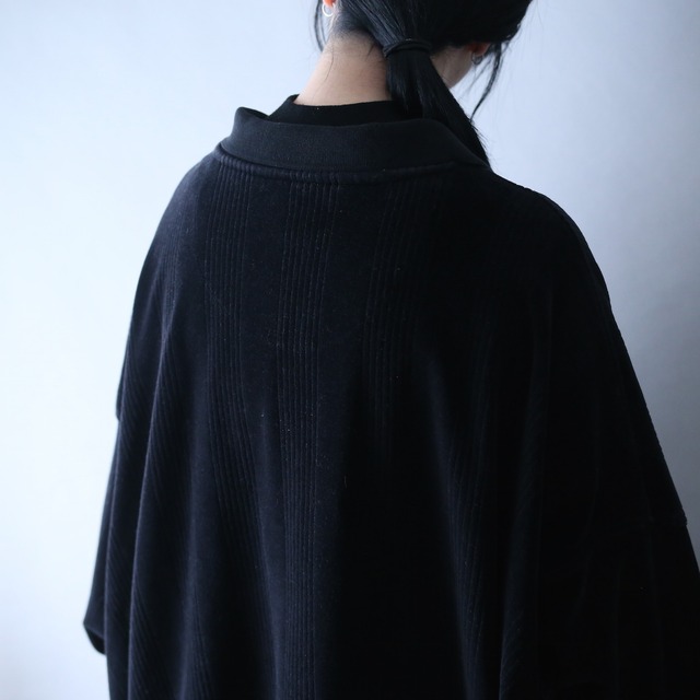 XXXXXX super wide over silhouette black velours pullover