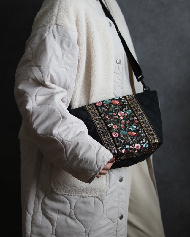 キルティングショルダーバッグ  02（BLACK）