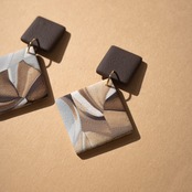 Matte : Brown square