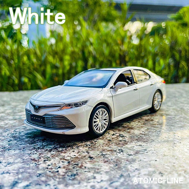 TOYOTA カムリ CAMRY 1/32 ミニカー 全4色 ライト点灯 合金モデル 模型 ジオラマ