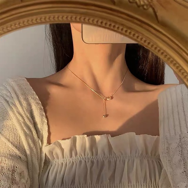 bijou design necklace