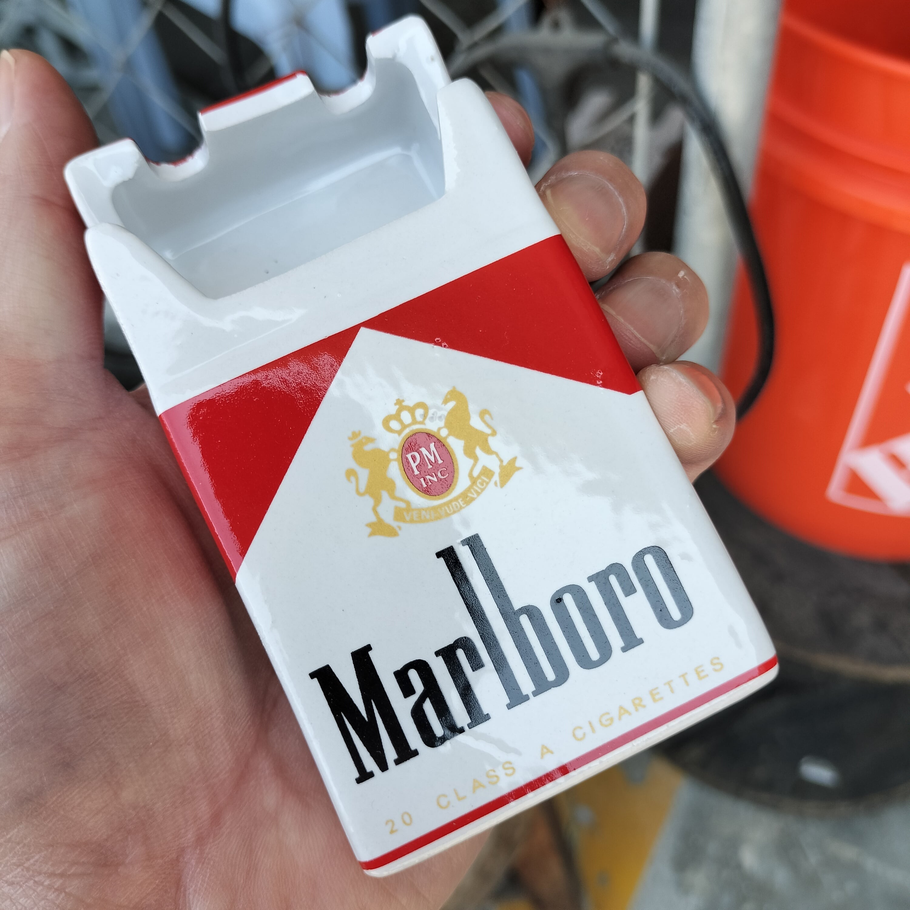 陶器製アシュトレイ・灰皿 Marlboro/マルボロ アメリカン雑貨