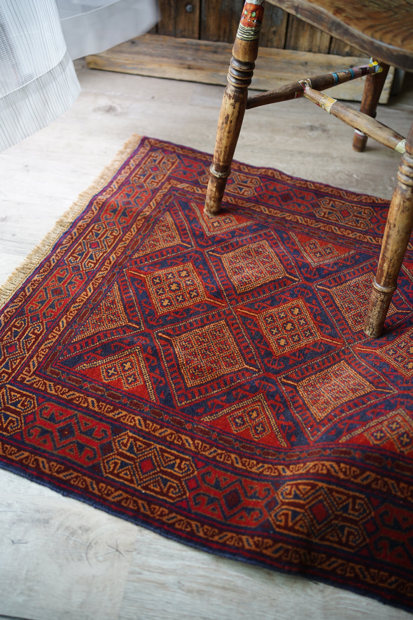 キャシュクリギャッベ ペルシャ絨毯 トライバルラグ なめらか高品質