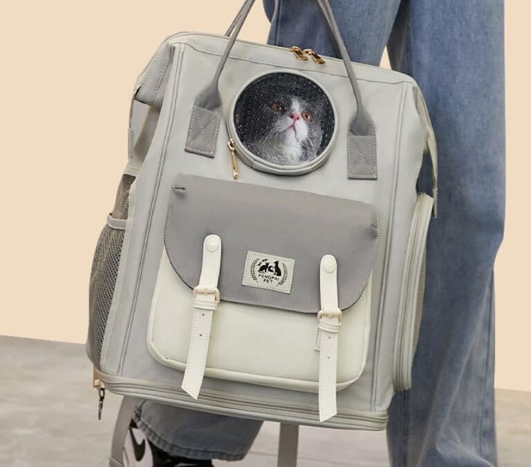 秋冬新作 犬用鞄 ペット用 キャリーバッグ 犬猫兼用 リュック型 秋冬新作 犬用鞄 ペット用 キャリーバッグ 犬猫兼用 リュック型