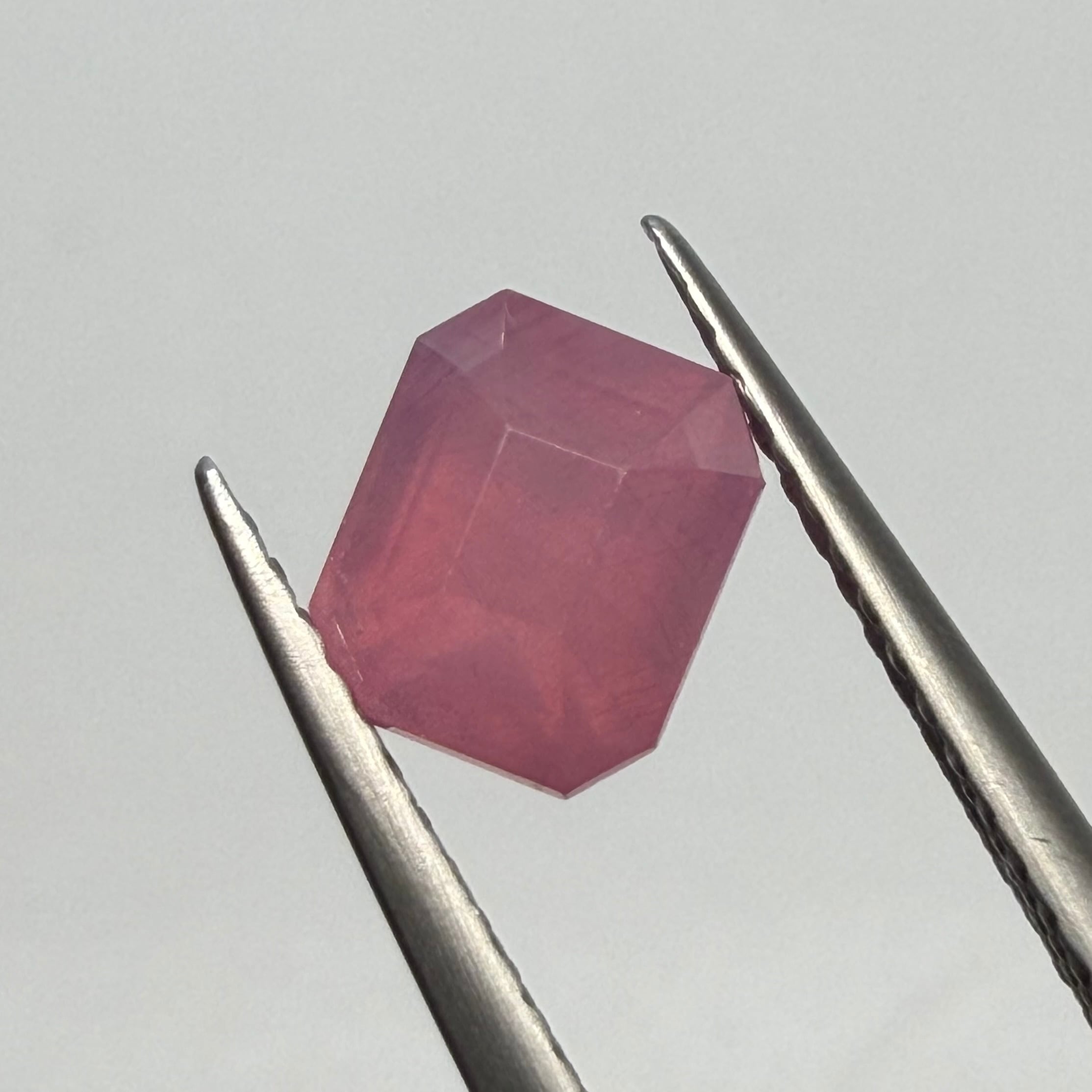 ストロベリーキャンディなミルキースピネル