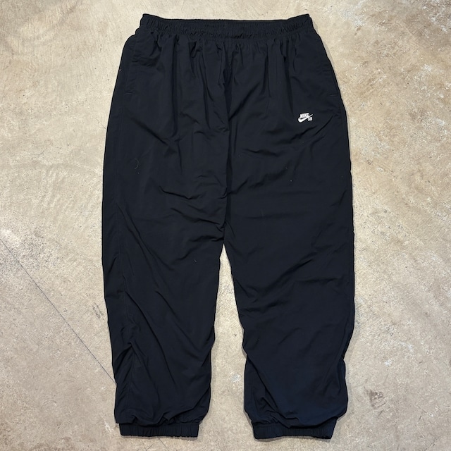 NIKE NYLON PANT