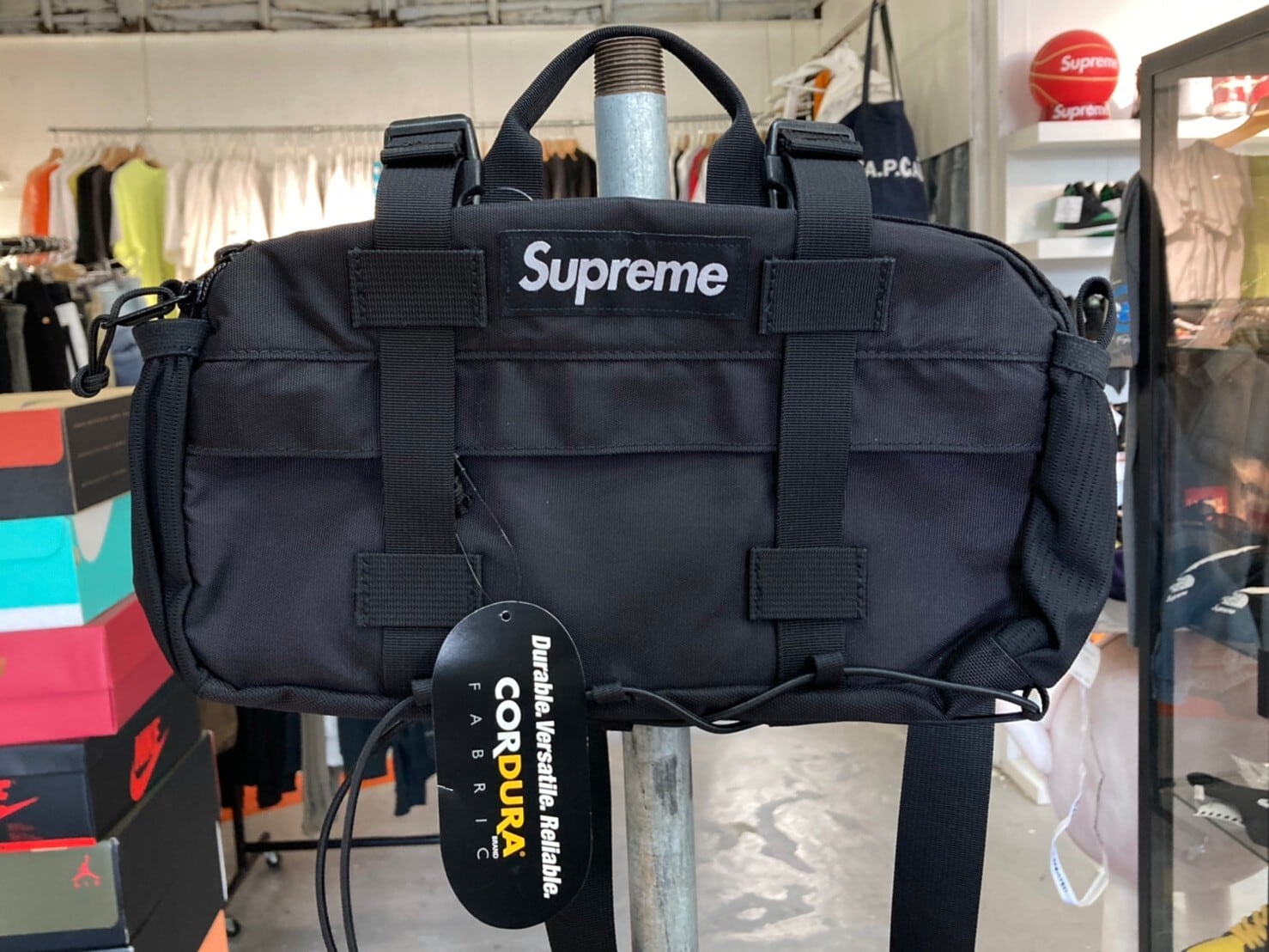 Supreme waist bag 19aw Black