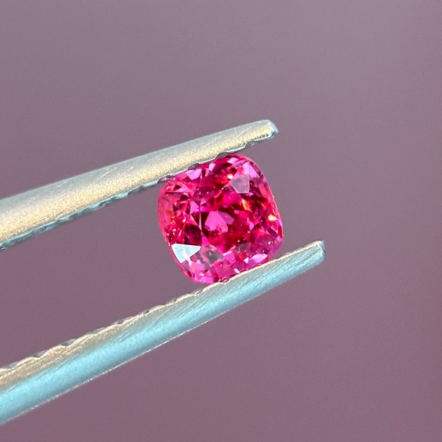 ミャンマースピネル【11】3.3x3.3mm,0.24ct