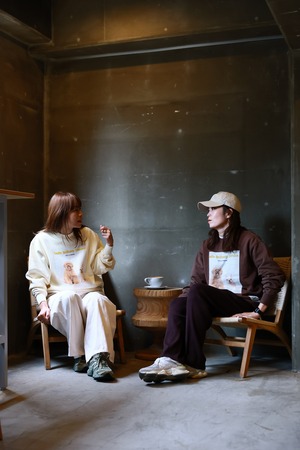 【限定】THE DAYS コラボトレーナー Smile Delivery Service