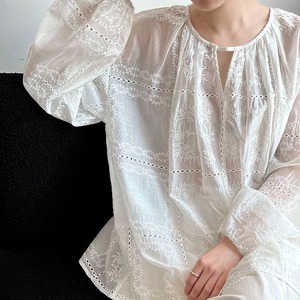 Lace embroidered top　2litr04940