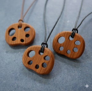 蓮根の レザーコードネックレス