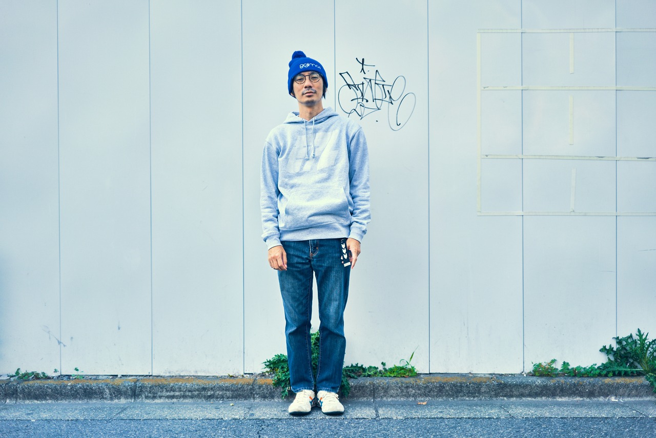 モアレったパーカー・黒