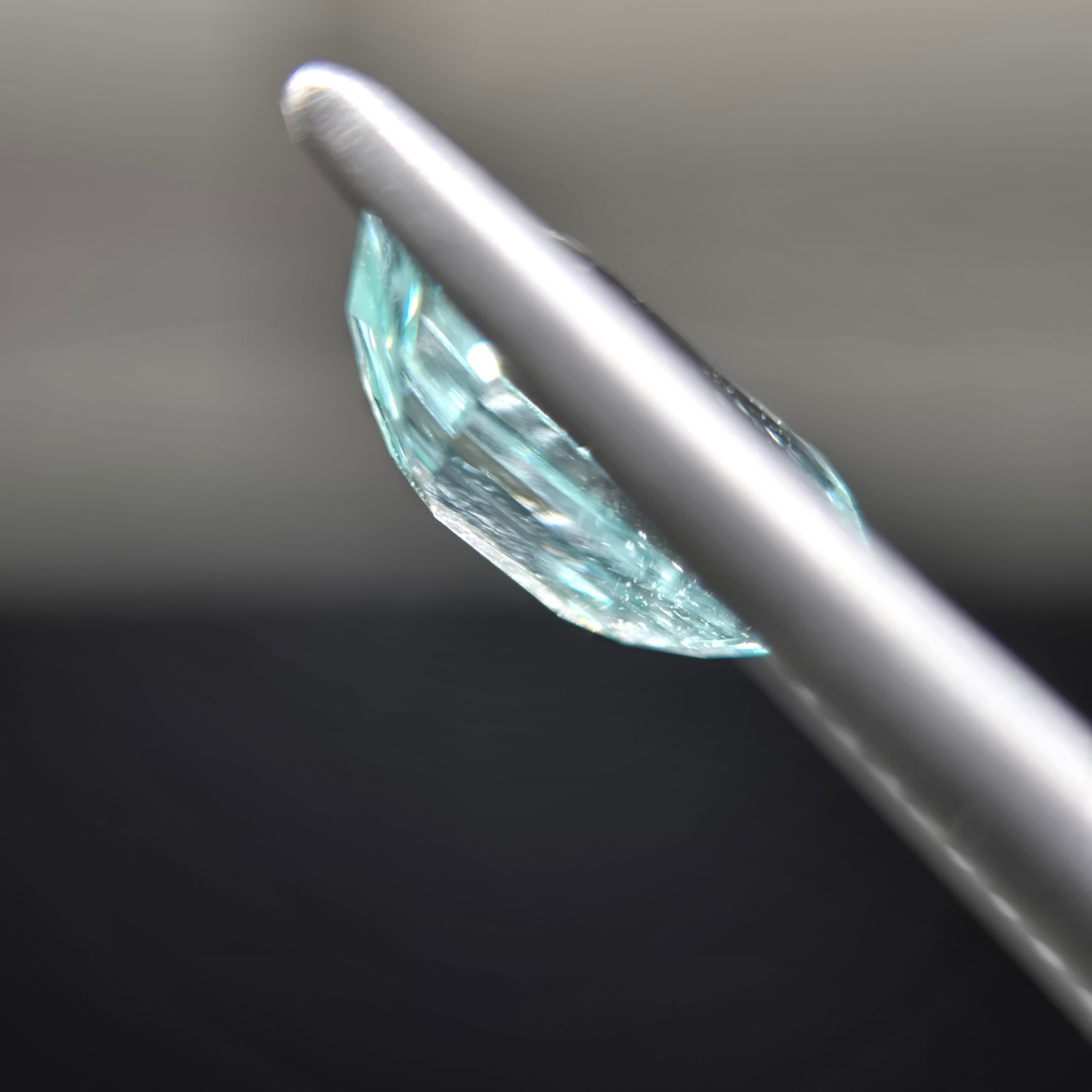 天然ベリル バイカラー・ベリル 1.344ct 7.72×5.67×3.82㎜ | たんざ屋