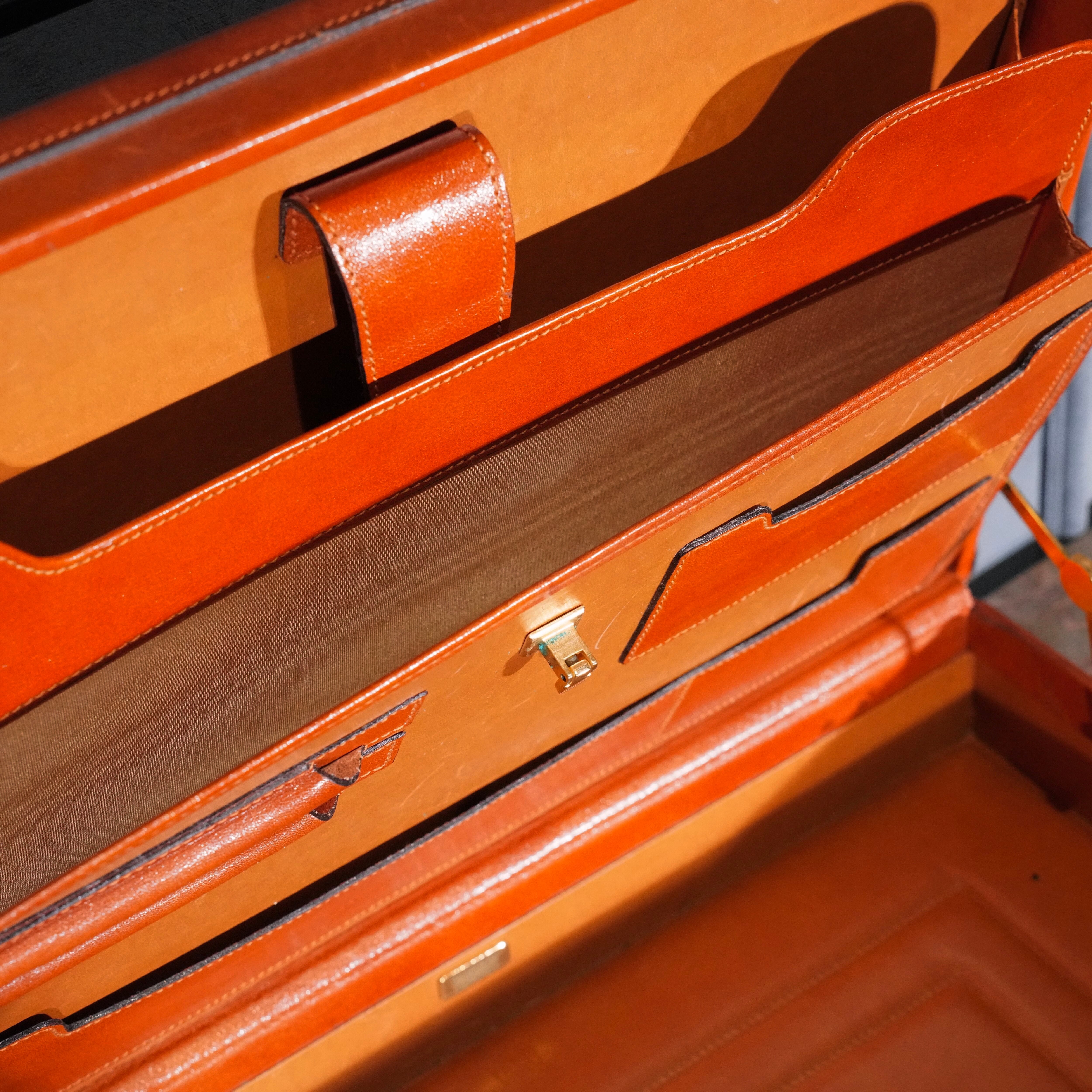 BALLY DIAMOND QUILTING STITCH DESIGN LEATHER ATTACHE CASE/バリー