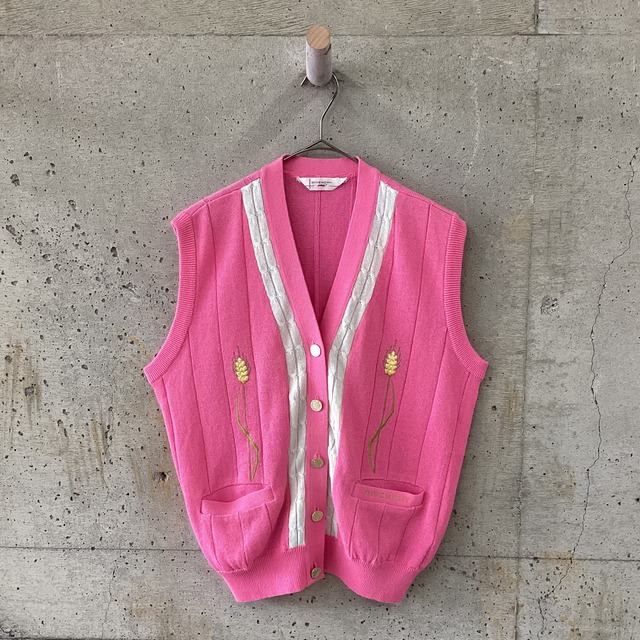 Green fluffy sleeve knit