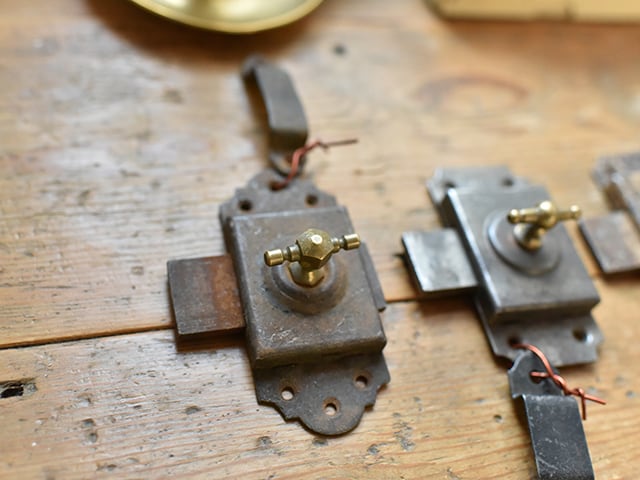 シックな雰囲気のラッチ / スライドロック(A)フレンチアンティーク