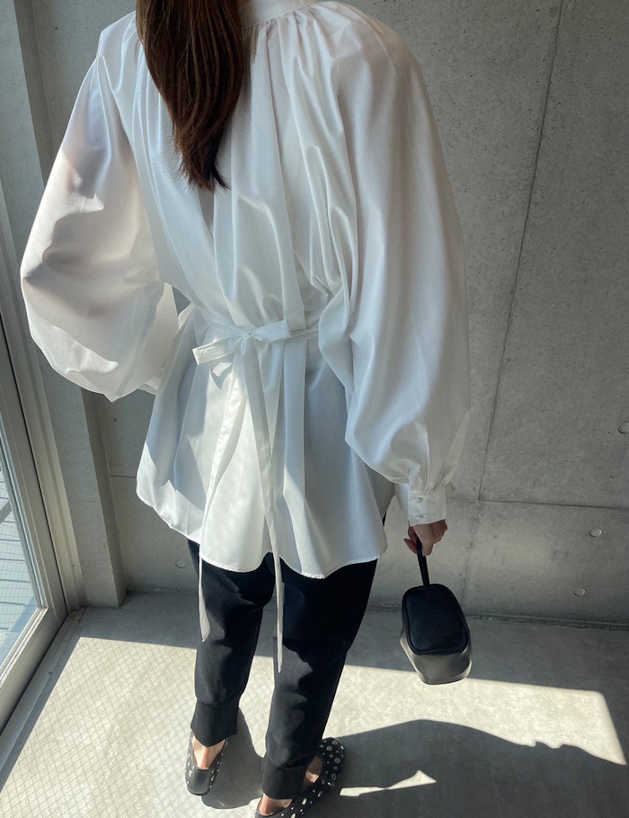 【25aw】Neck-line Shirring Blouse_2colors