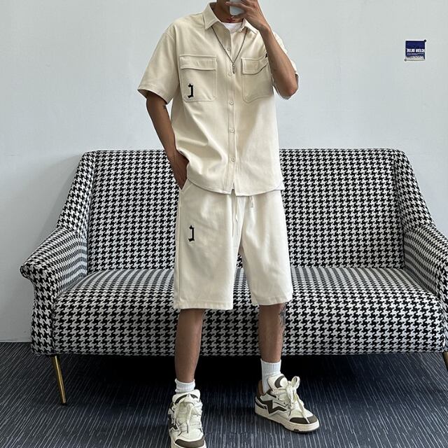 【予約販売】メンズ セットアップ 上下 ハーフパンツ 半袖シャツ バックデザイン無地 ホワイト ストリート カジュアル 春夏 韓国 トレンド こなれ感 M/L/XL/2XL/3XL
