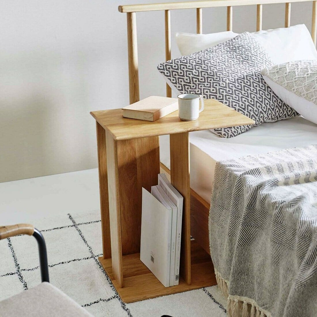 天然木の木目が美しいサイドテーブル | Voila