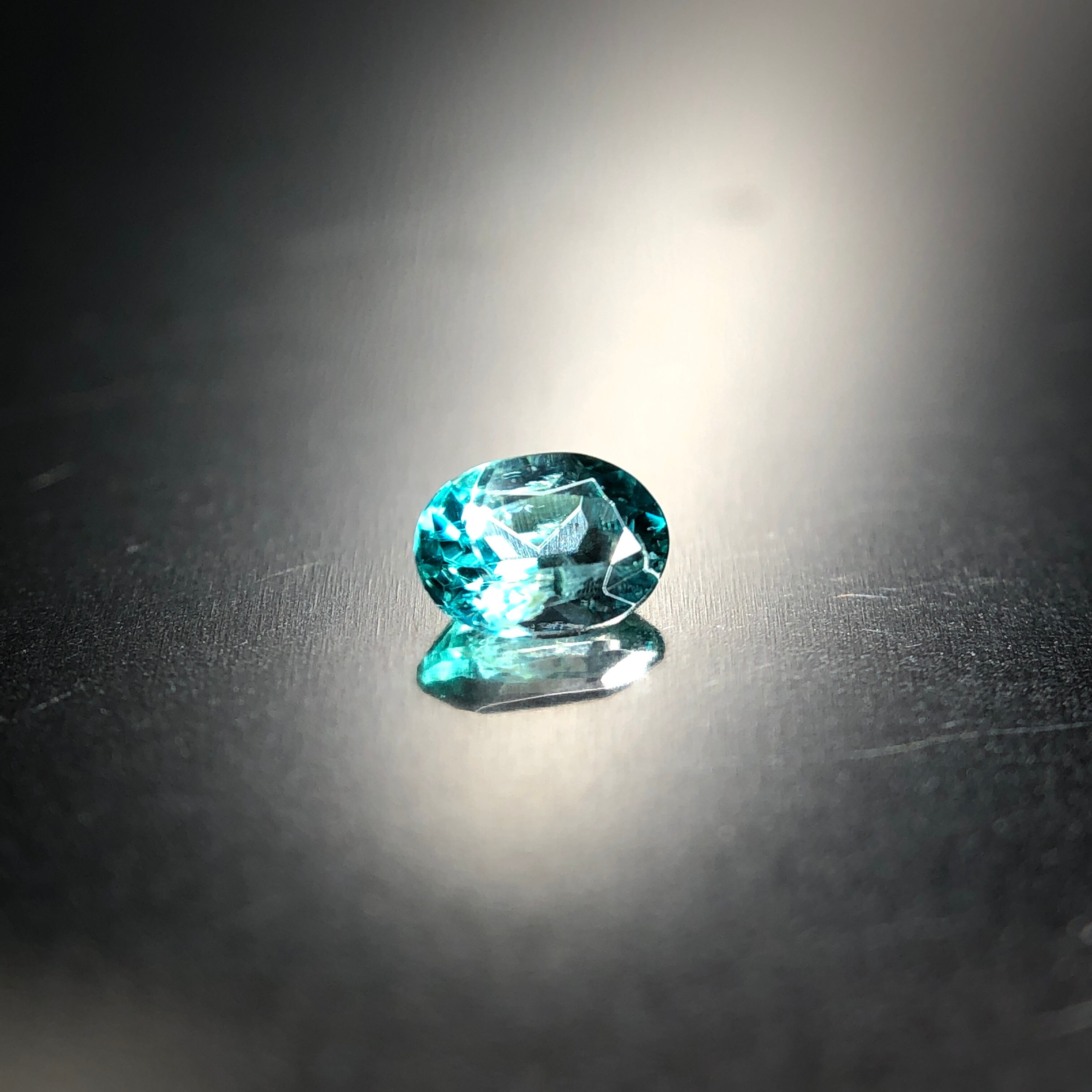 唯一無二の青色 0.08ct 希少石 天然 グランディディエライト