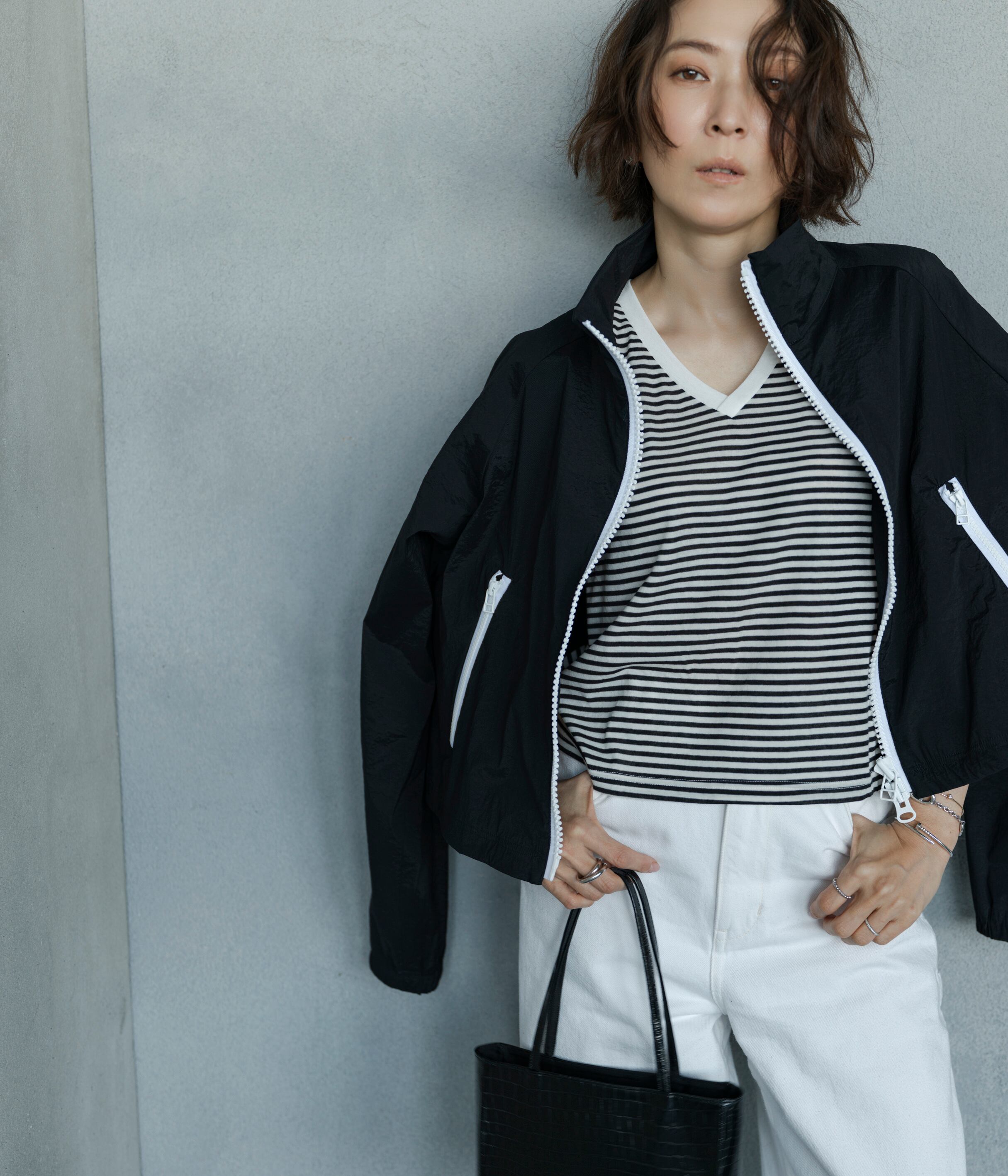 Airy Nylon Jacket | meravel