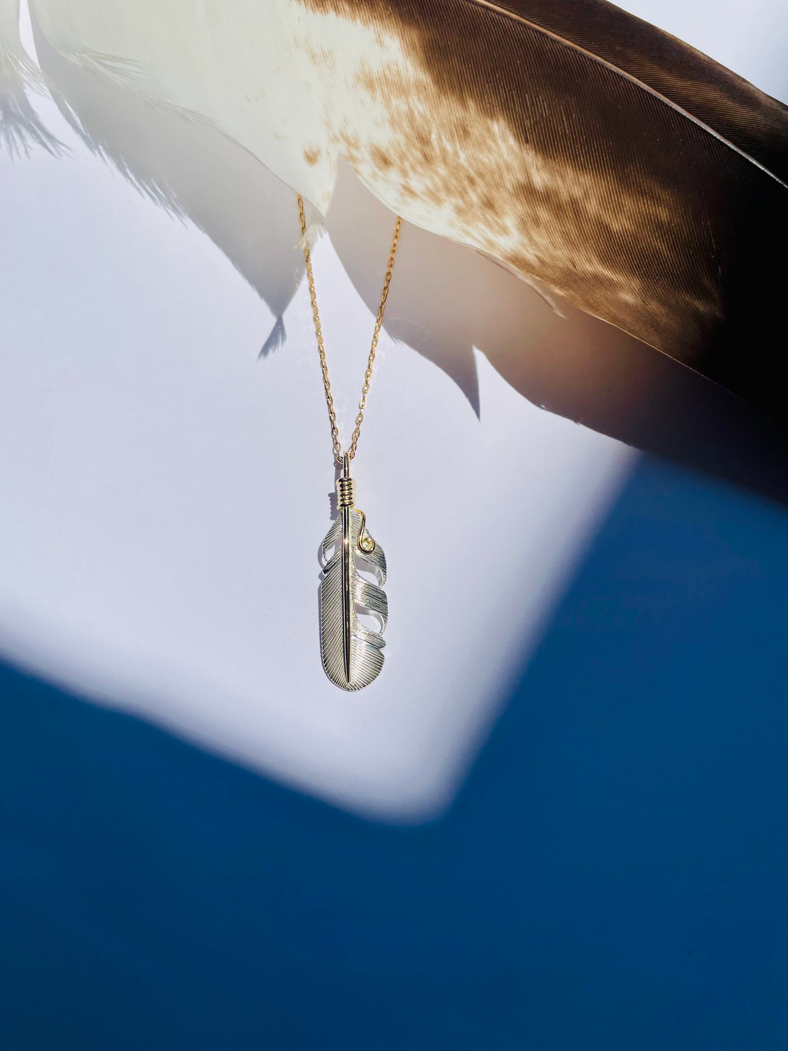 Feather S center 18k Gold