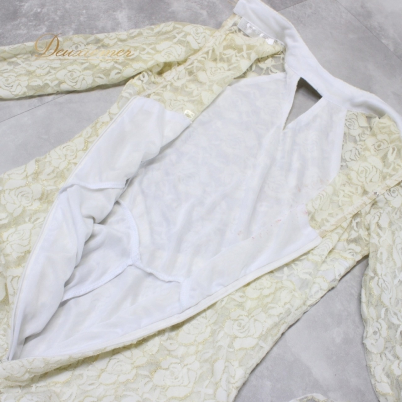 社交ダンス 衣装 スタンダード ドレス ワンピース パーティドレス prima boutique プリマブティック ホワイト系 花柄 バラ 薔薇 ゴールド系 レース オフホワイト エレガント 洗練 ボリューム 二重スカート 伸縮性 フリーサイズ ナイロン素材 結婚式 お呼ばれ フォーマル ダンスパーティー レディース 着こなし コーディネート 安心の品質