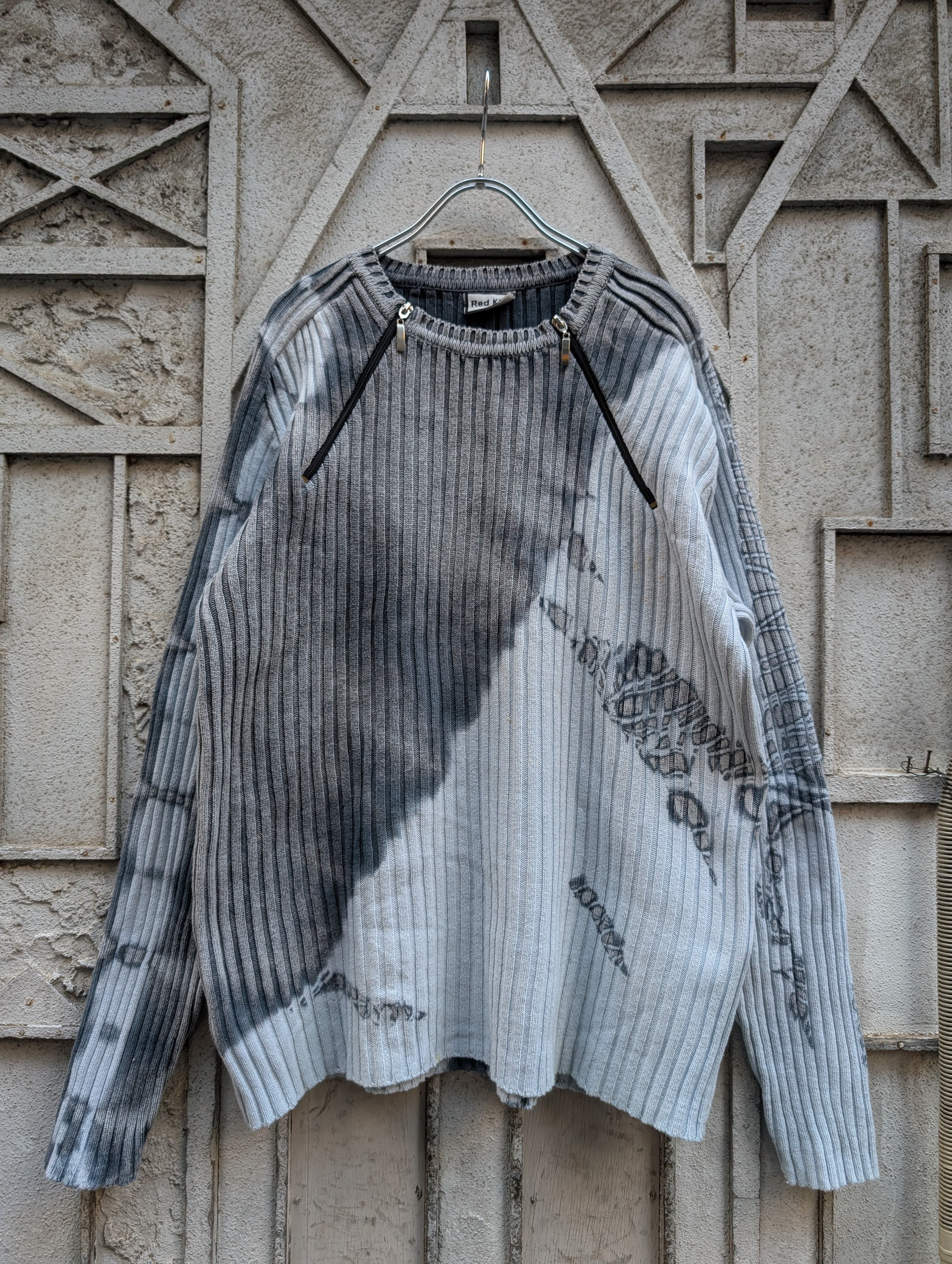 "RED KIM" dyed design zip rib knit
