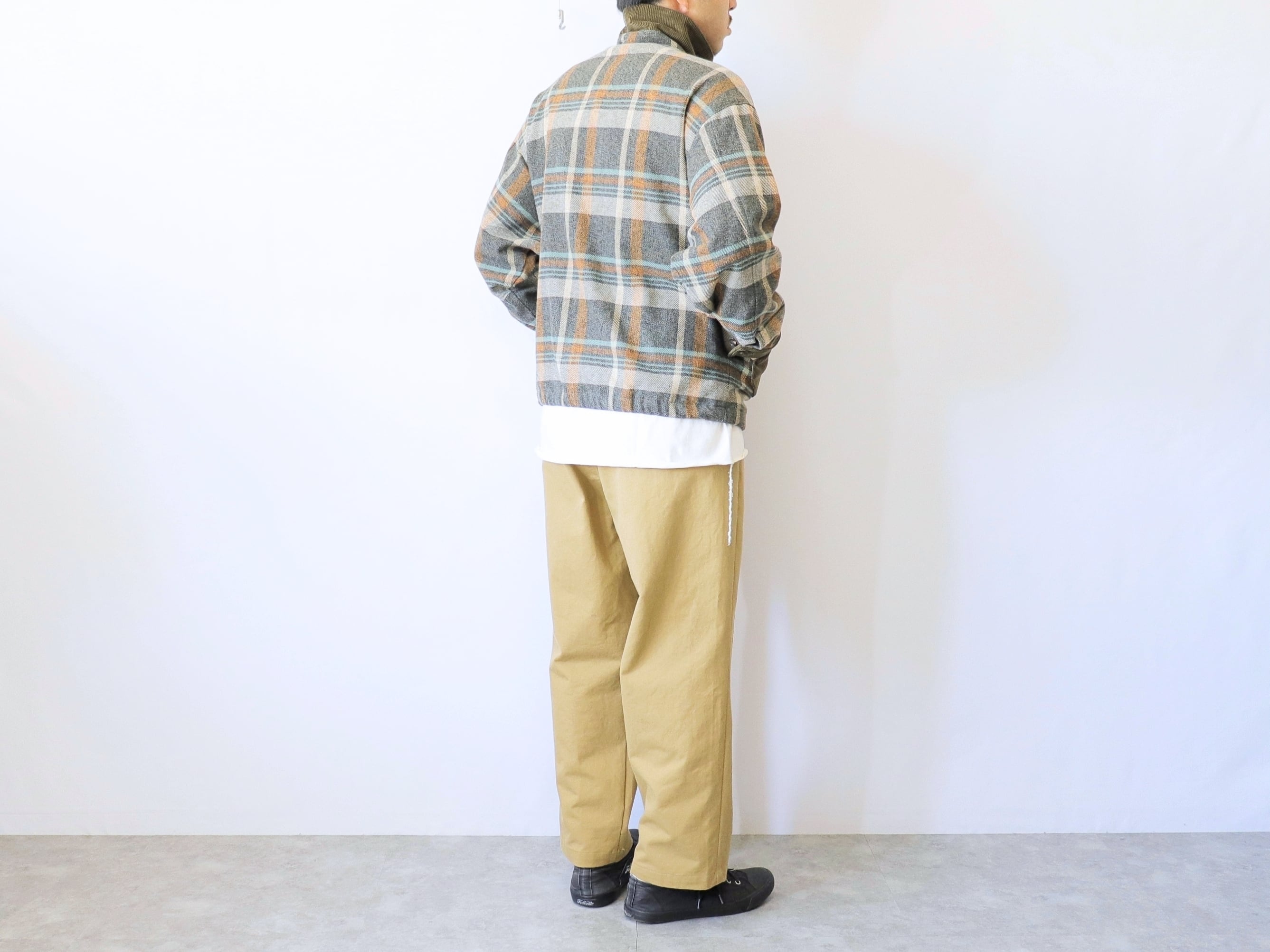 ベージュ チノパン ウエスト32 インシーム34 ベージュ チノパン ウエスト32 インシーム34 - メルカリ