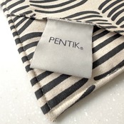 【PENTIK】 Vilja Potholder(ヴィリヤ ポットホルダー) ブラック 21×21 cm