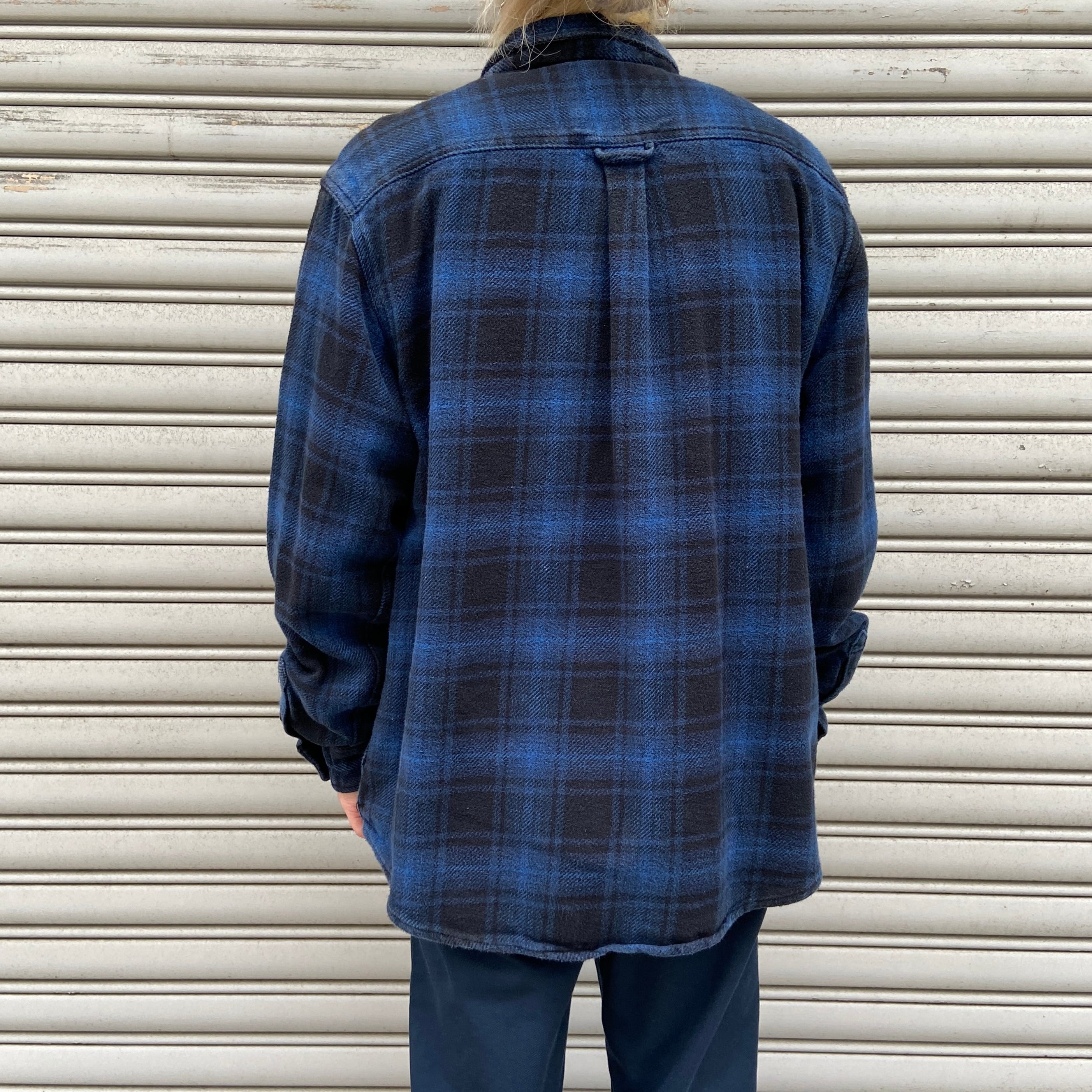 80s ORVIS ヘビーネルシャツ　ヴィンテージ ORVIS オービス ヘビーネルシャツ サイドポケット付き XL 紺 黒 | 古着