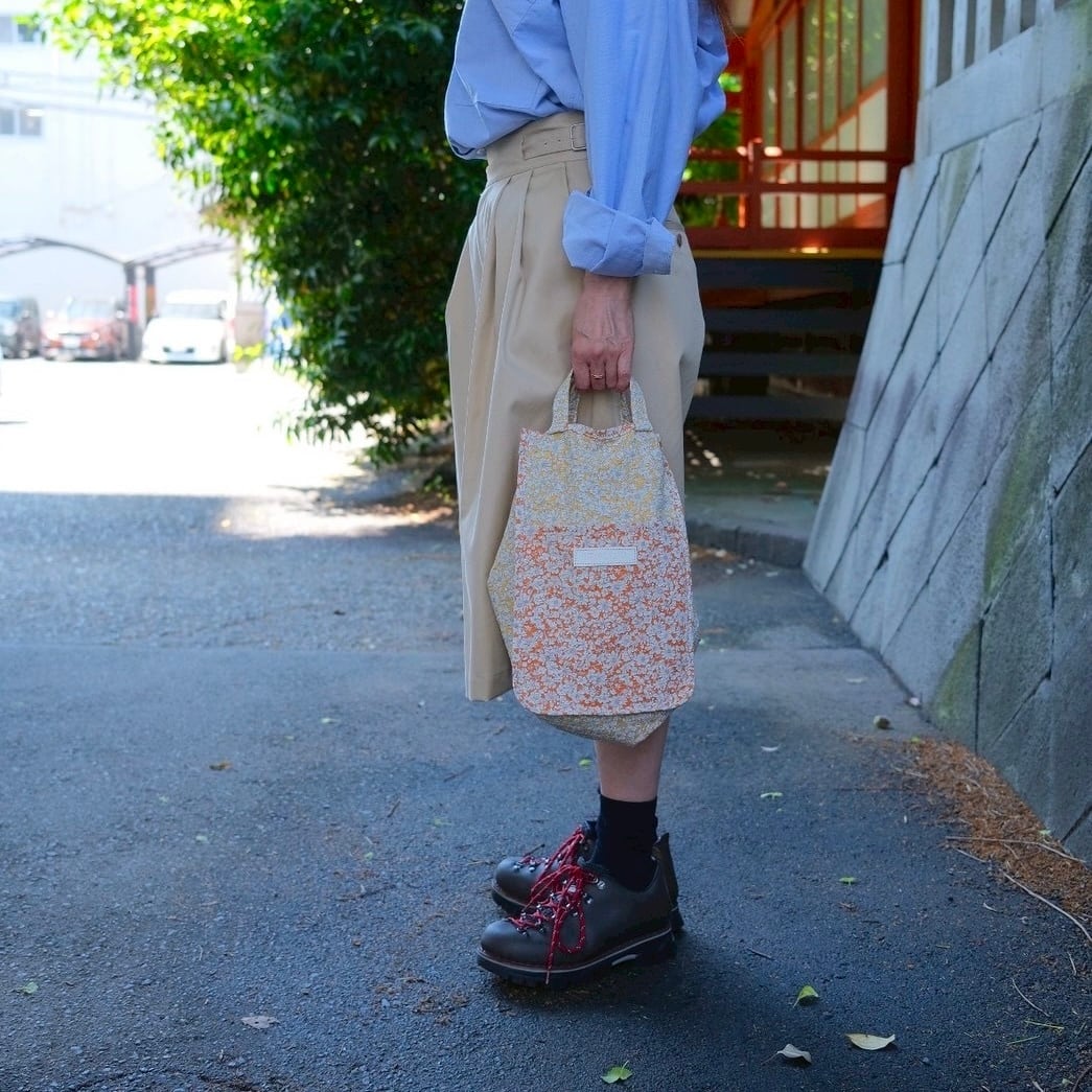 AMIACALVA(アミアカルヴァ) Easy bag(M) A130 (M) FLOWER ORANGE