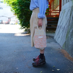 AMIACALVA(アミアカルヴァ) Easy bag(M) A130 (M) FLOWER ORANGE