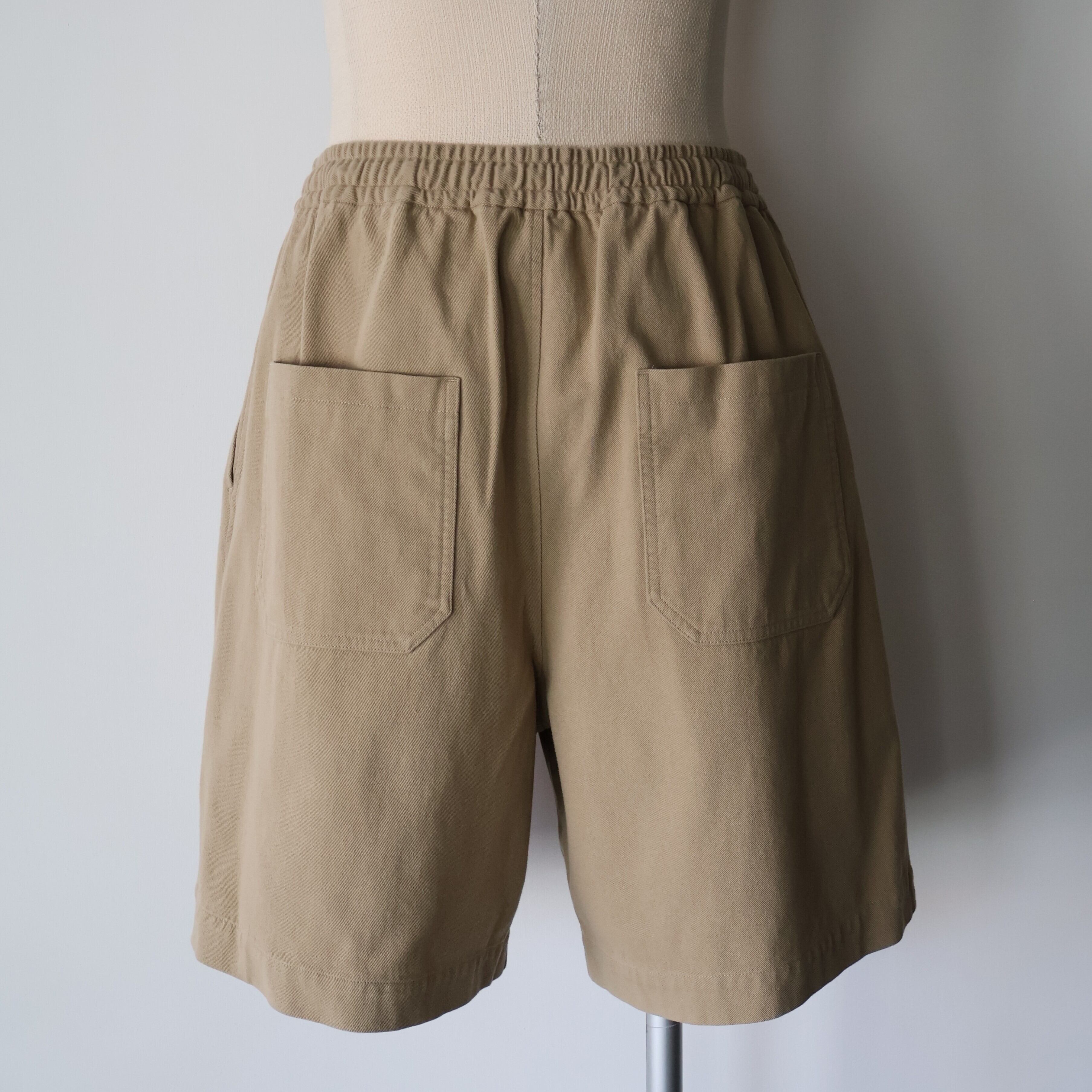 awasa “ hard twist cotton twill wide easy shorts ( Khaki )” | H.inch