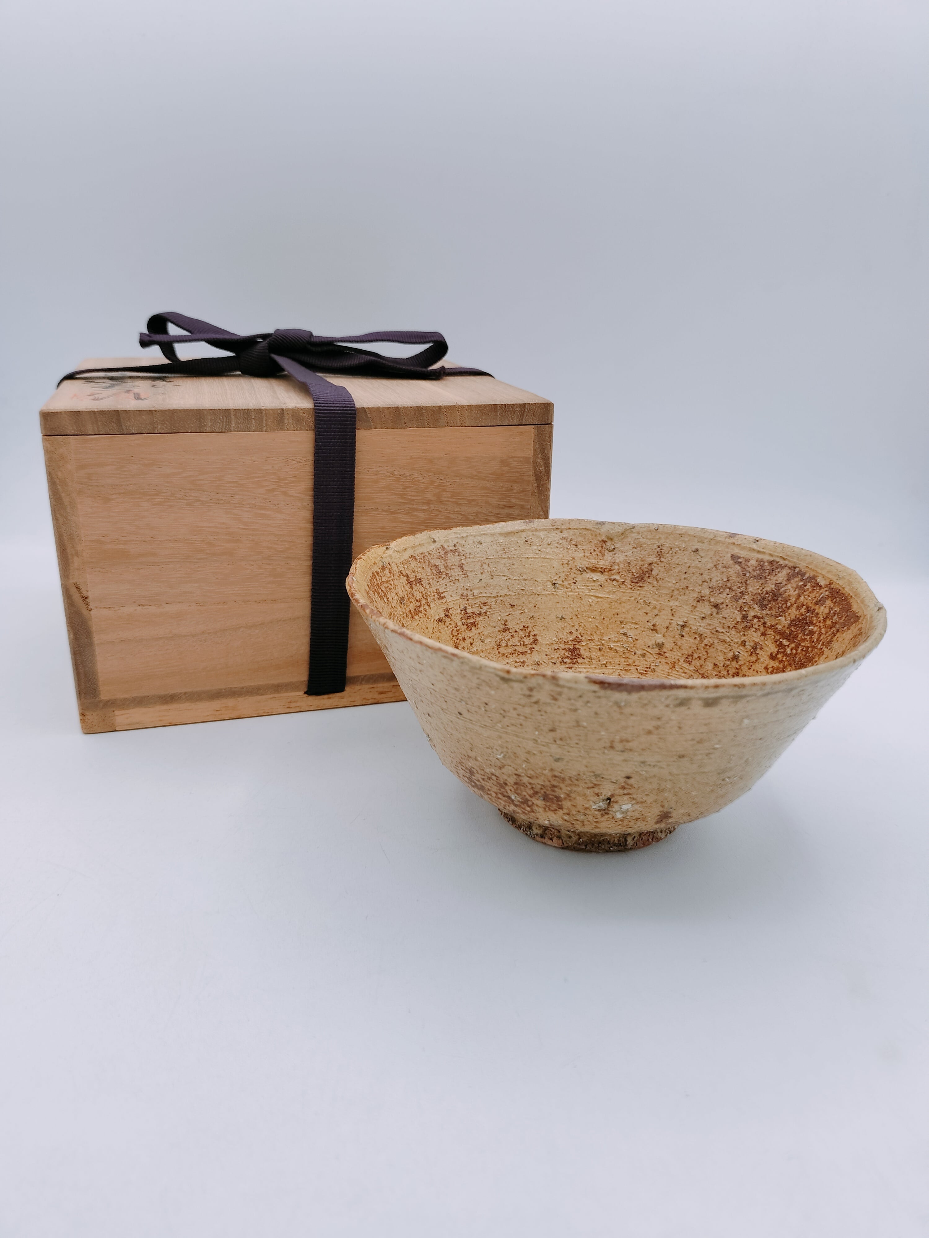 新品特価品！ 茶道具 鉄釉 臼形 水指 真清水福山 作 共箱【陶芸 京焼