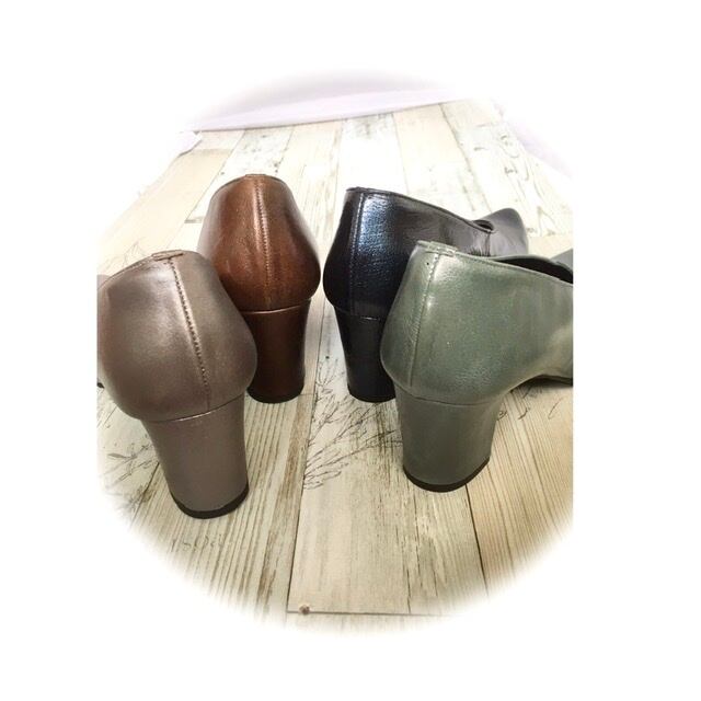 マニッシュベルトパンプス