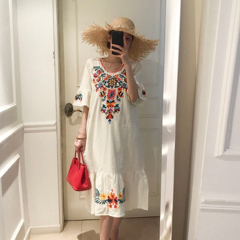 ロングスカート ボヘミアンスタンダードスタイル刺繍ルーズドレス レトロ 大きめサイズ ビーチ 延命家ファッション8129206