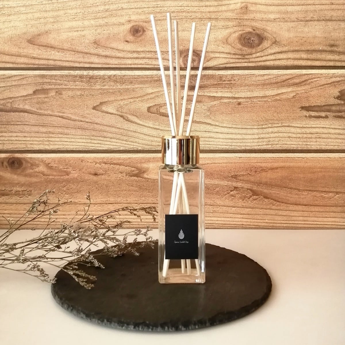 LIFE ESSENCE | MoonLeaf