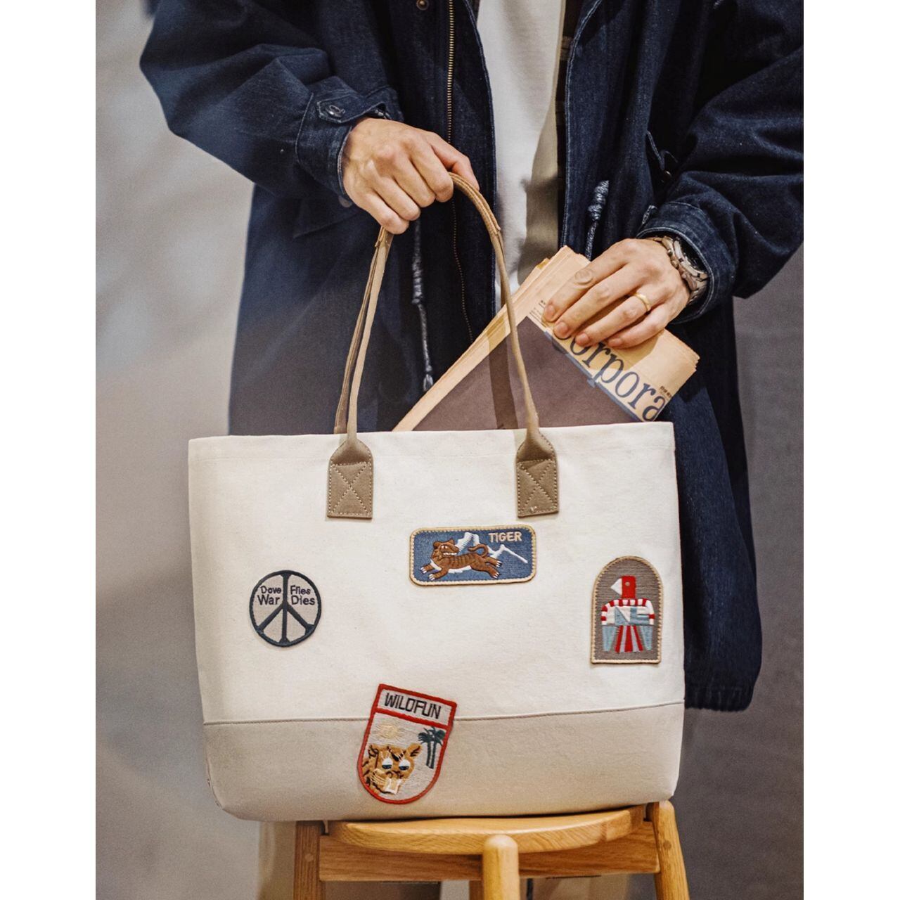 アメリカンレトロ刺繍バッジキャンバストートバッグ 225150 | GOZE
