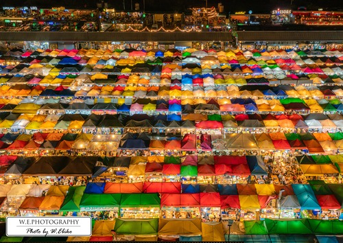 【送料無料】A4～A0版アート絶景写真「タイ - ラチャダー鉄道市場」