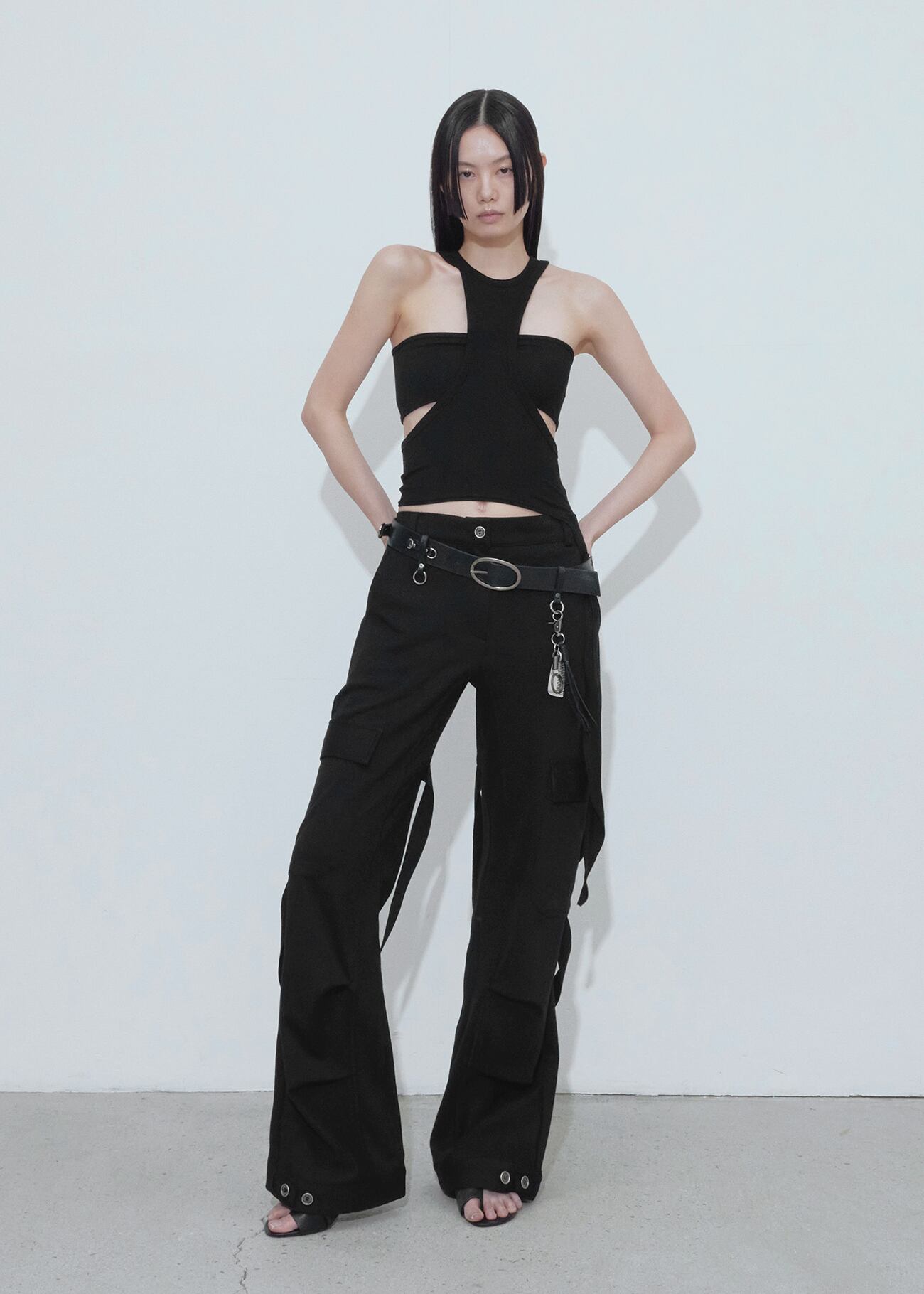 BOHEMIAN SEOUL] STRAP CARGO SWEATPANTS, BLACK 正規品 韓国ブランド