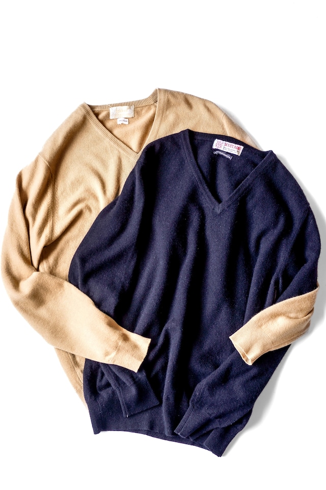 60’s Scottish Cashmere 100% V-Neck Knit (Black）