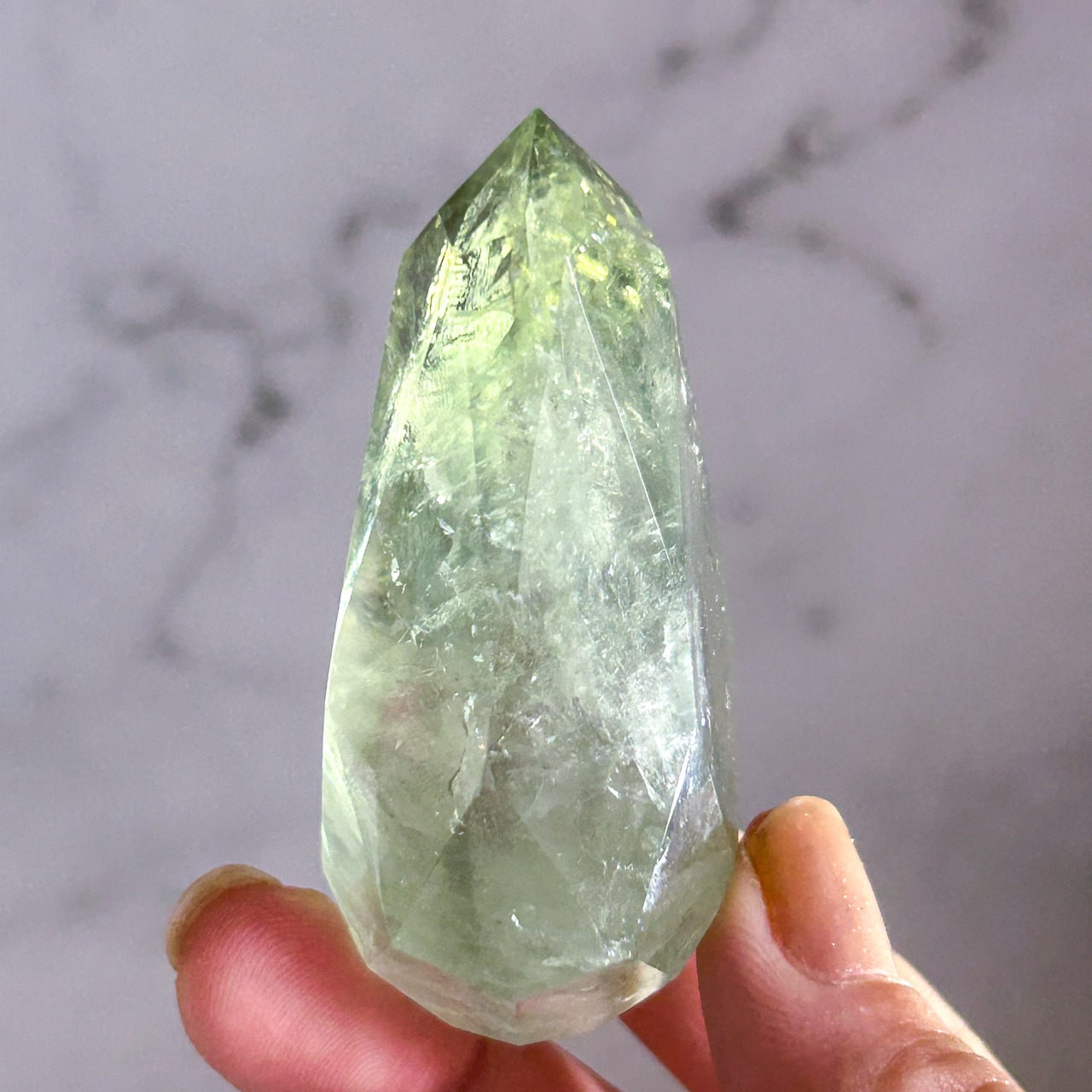 プラシオライト(グリーンアメジスト)