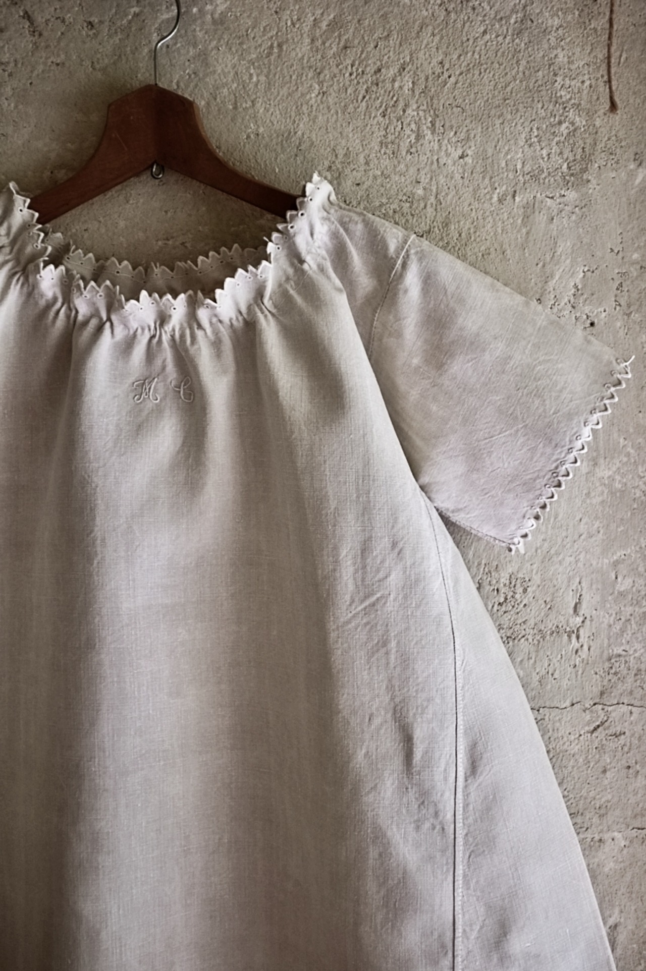 フランス 1900s リネン 灰色サーカスとピエロギャザーワンピースc アンティーク