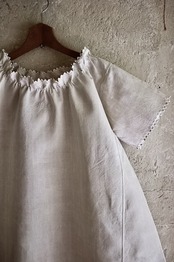 フランス 1900s リネン 灰色サーカスとピエロギャザーワンピースc アンティーク