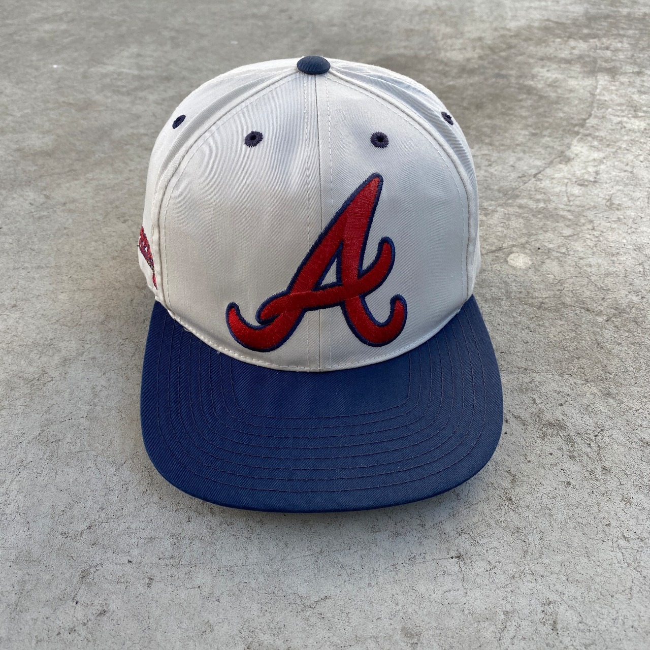 ATLANTA BRAVES Multi Logo Cap - White / Navy