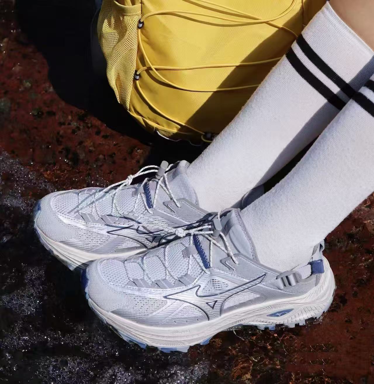 日本未入荷 Mizuno Racer ミズノ レーサー トレイル スカイグレー 男女